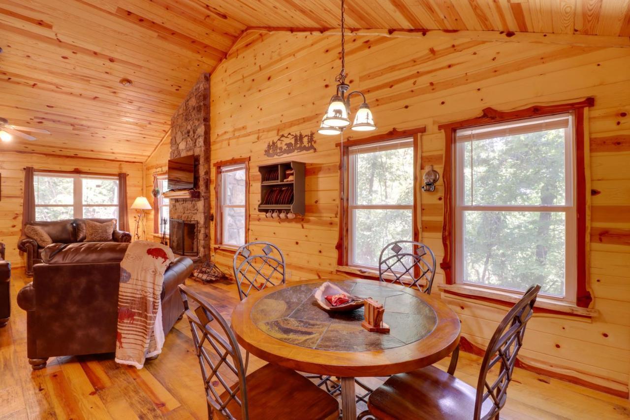 Romantic Mountain View Cabin Rental Near Downtown! Exterior foto