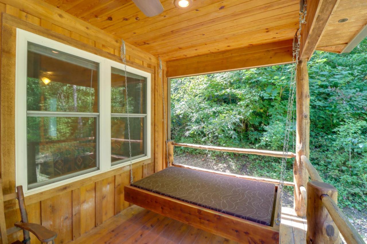 Romantic Mountain View Cabin Rental Near Downtown! Exterior foto