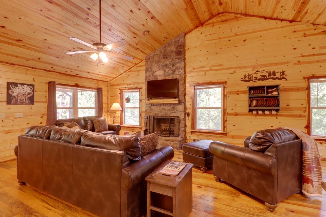 Romantic Mountain View Cabin Rental Near Downtown! Exterior foto