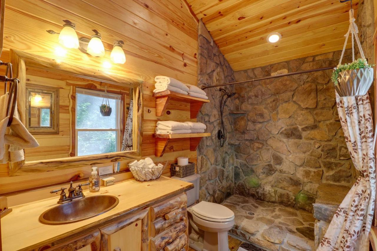 Romantic Mountain View Cabin Rental Near Downtown! Exterior foto