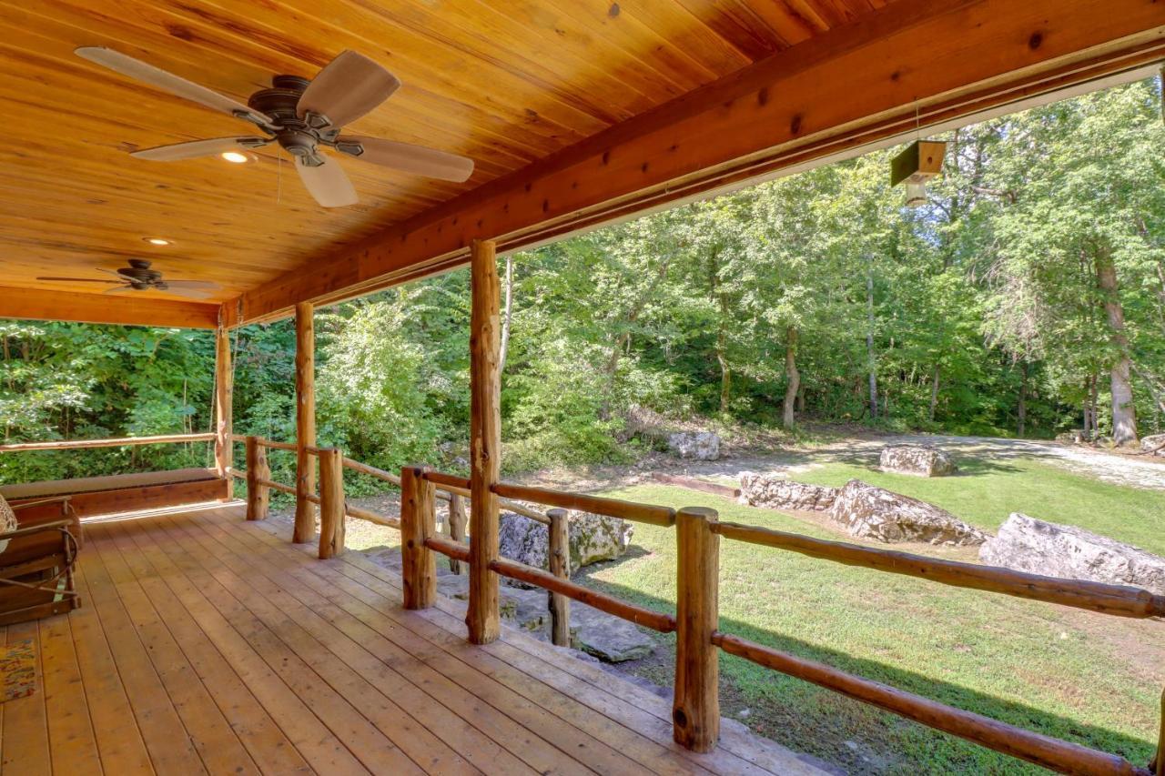 Romantic Mountain View Cabin Rental Near Downtown! Exterior foto